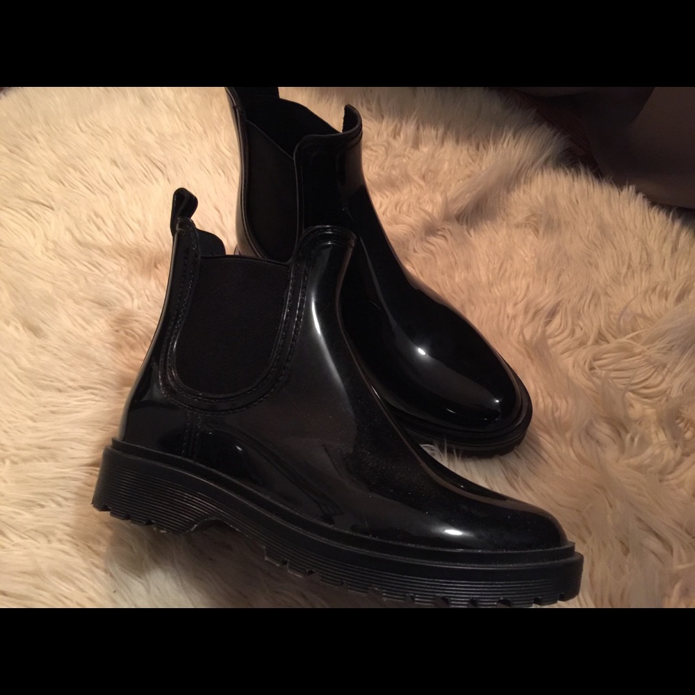 Rain boots
